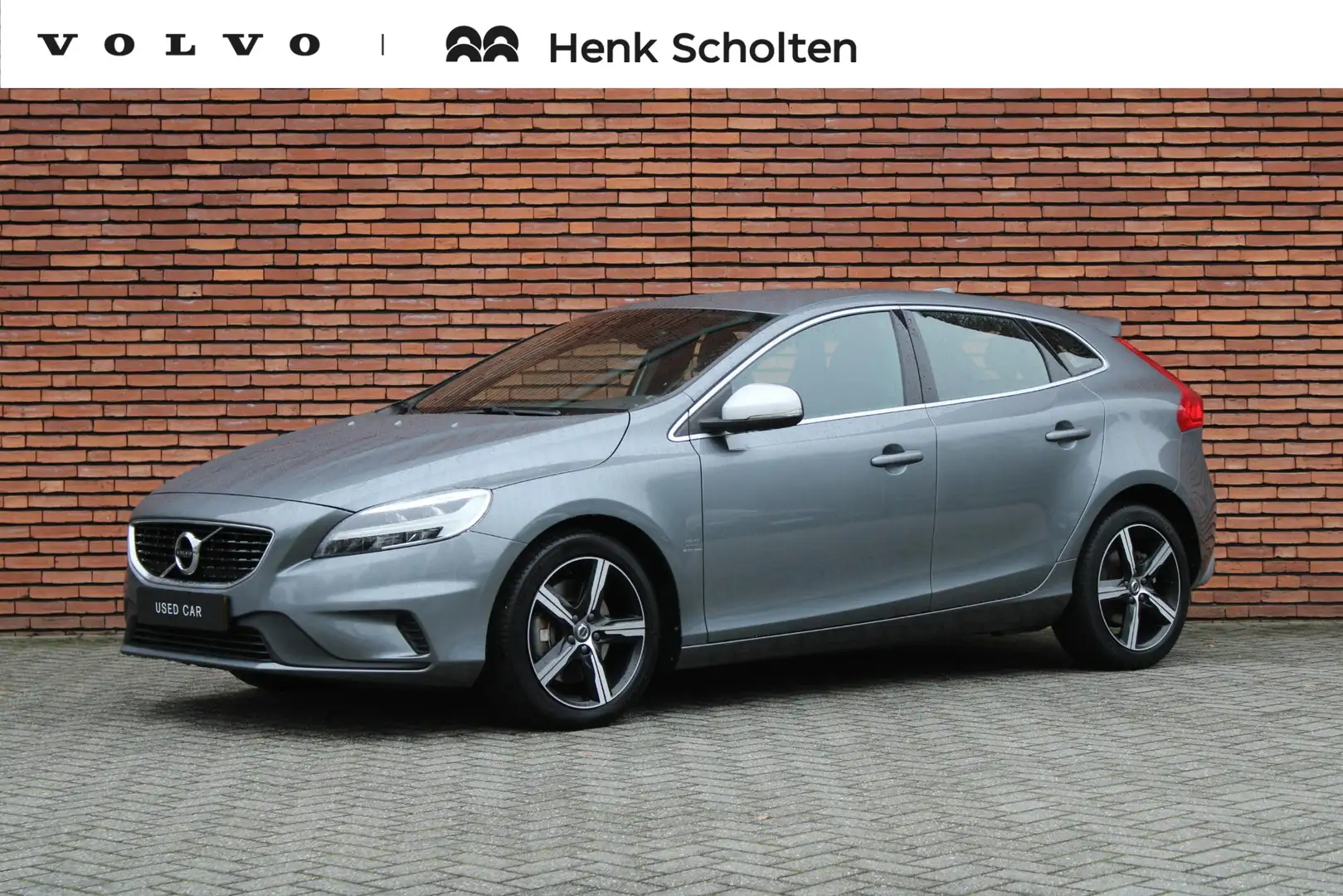 Volvo V40 T4 Automaat Business Sport | Verwarmbare voorstoel Gris - 1