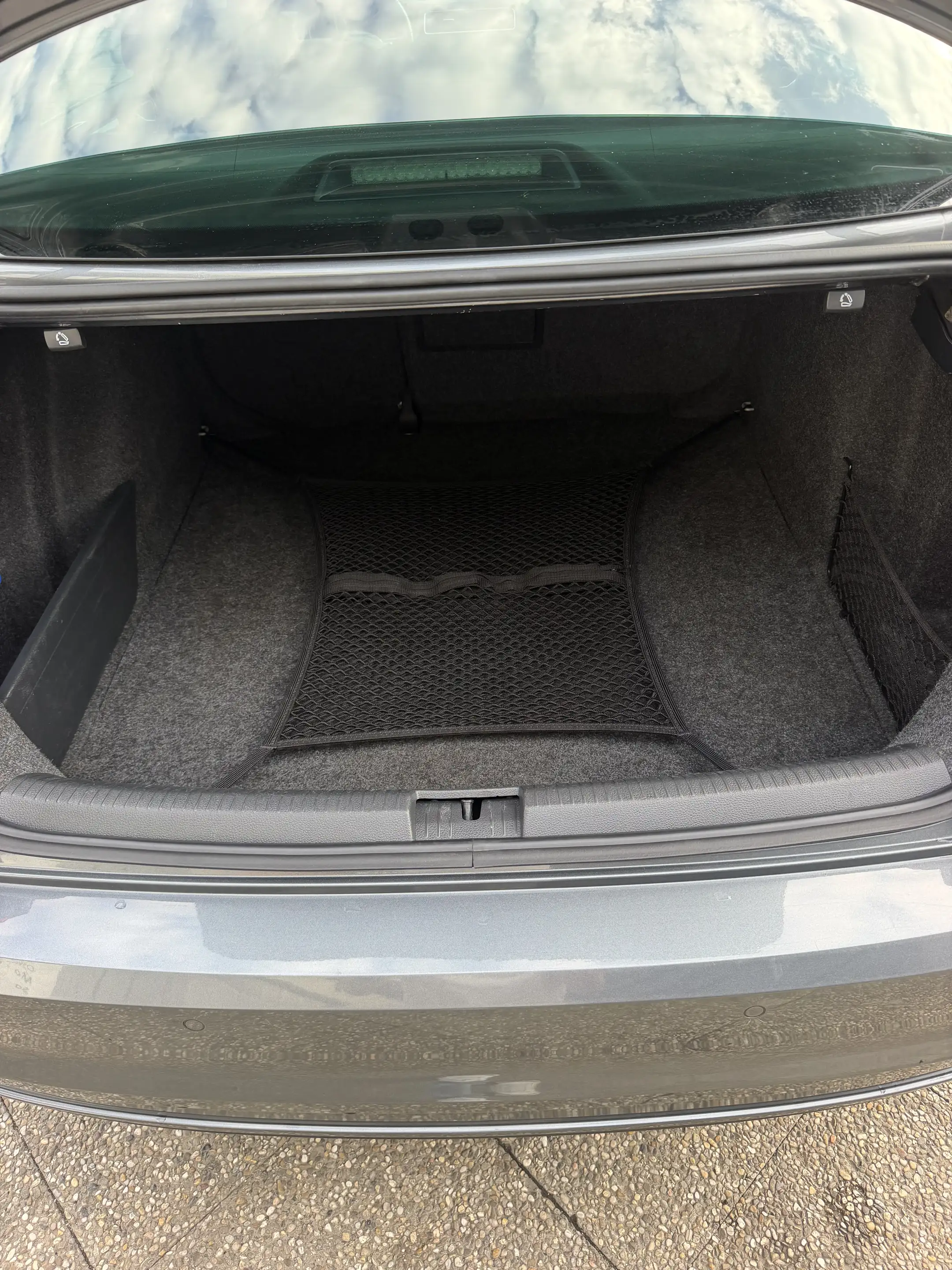 Volkswagen Jetta — photo 9