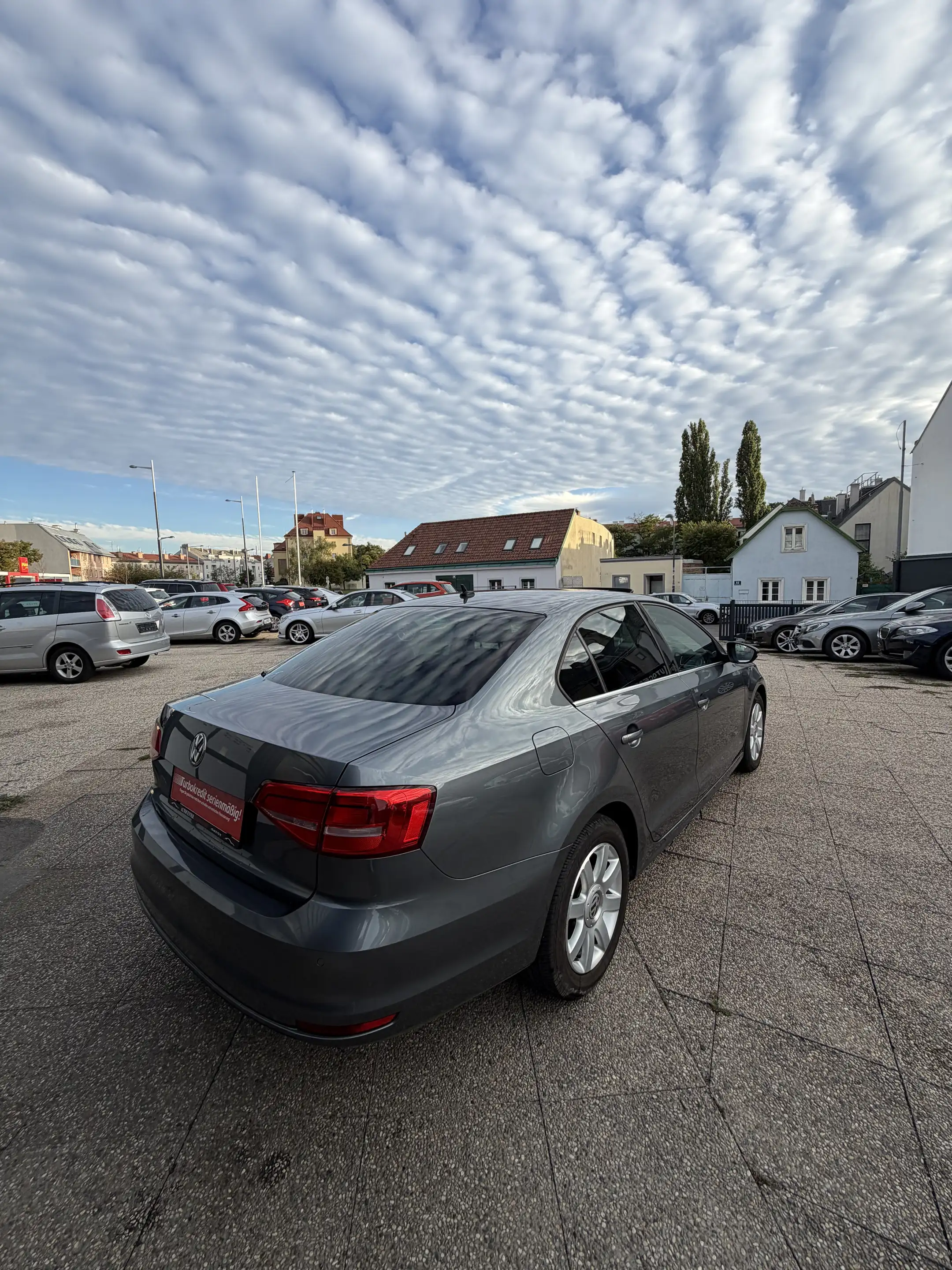 Volkswagen Jetta — photo 7