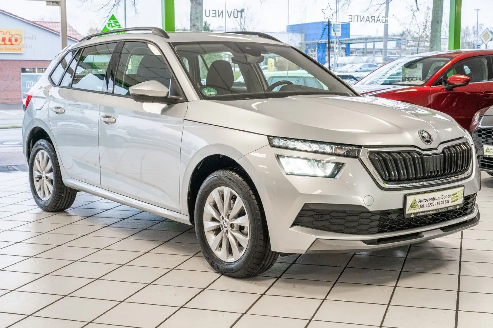 Skoda Kamiq Ambition 1.0 Benzin NUR 8.500 km 1.Hand Zilver - 2