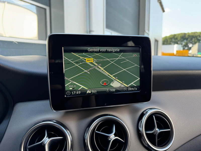 Mercedes-Benz GLA 180 Business Solution AMG Upgrade Edition | Camera | X — photo 13