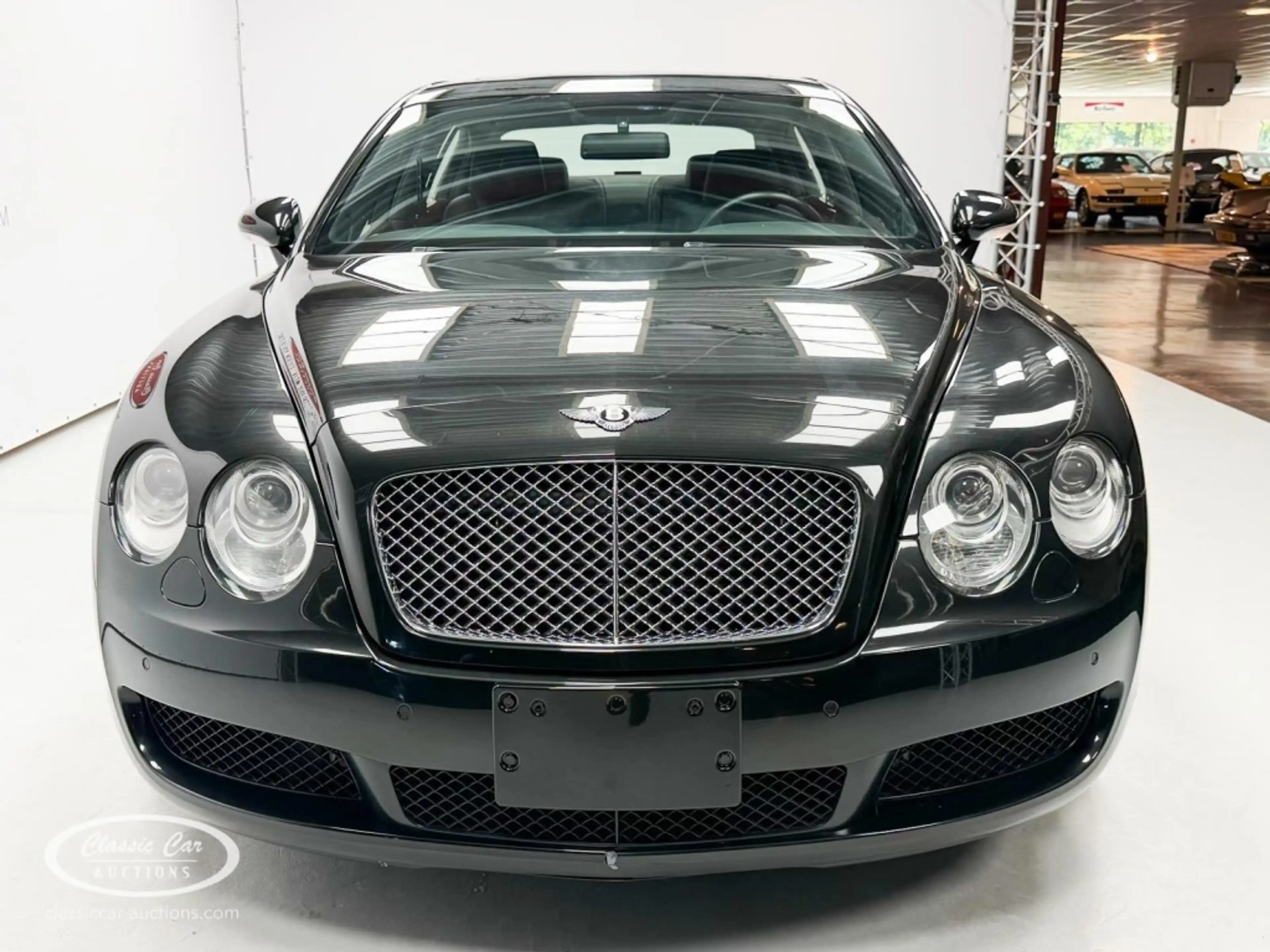 Bentley Flying Spur - ONLINE AUCTION — photo 2
