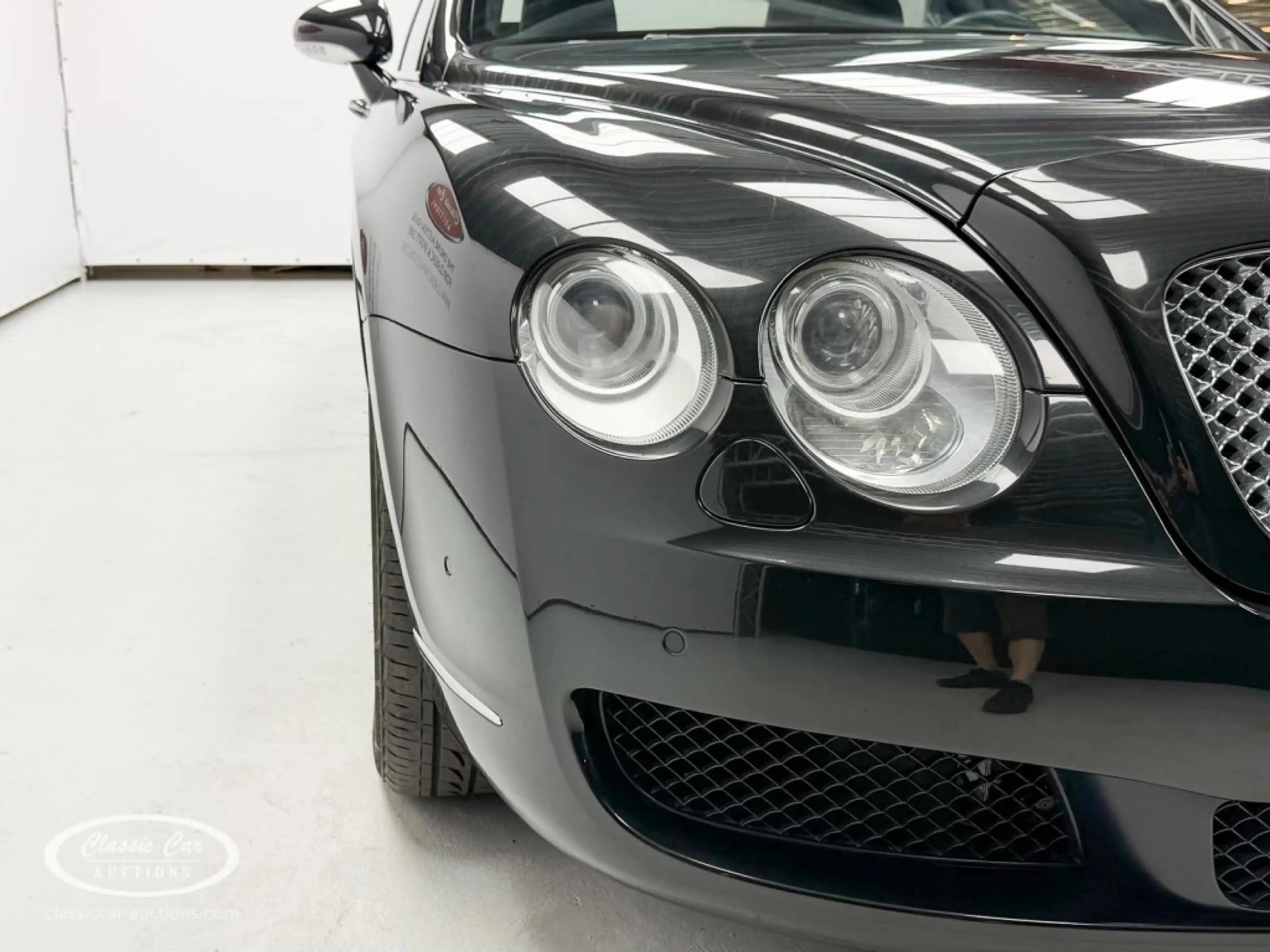 Bentley Flying Spur - ONLINE AUCTION — photo 9