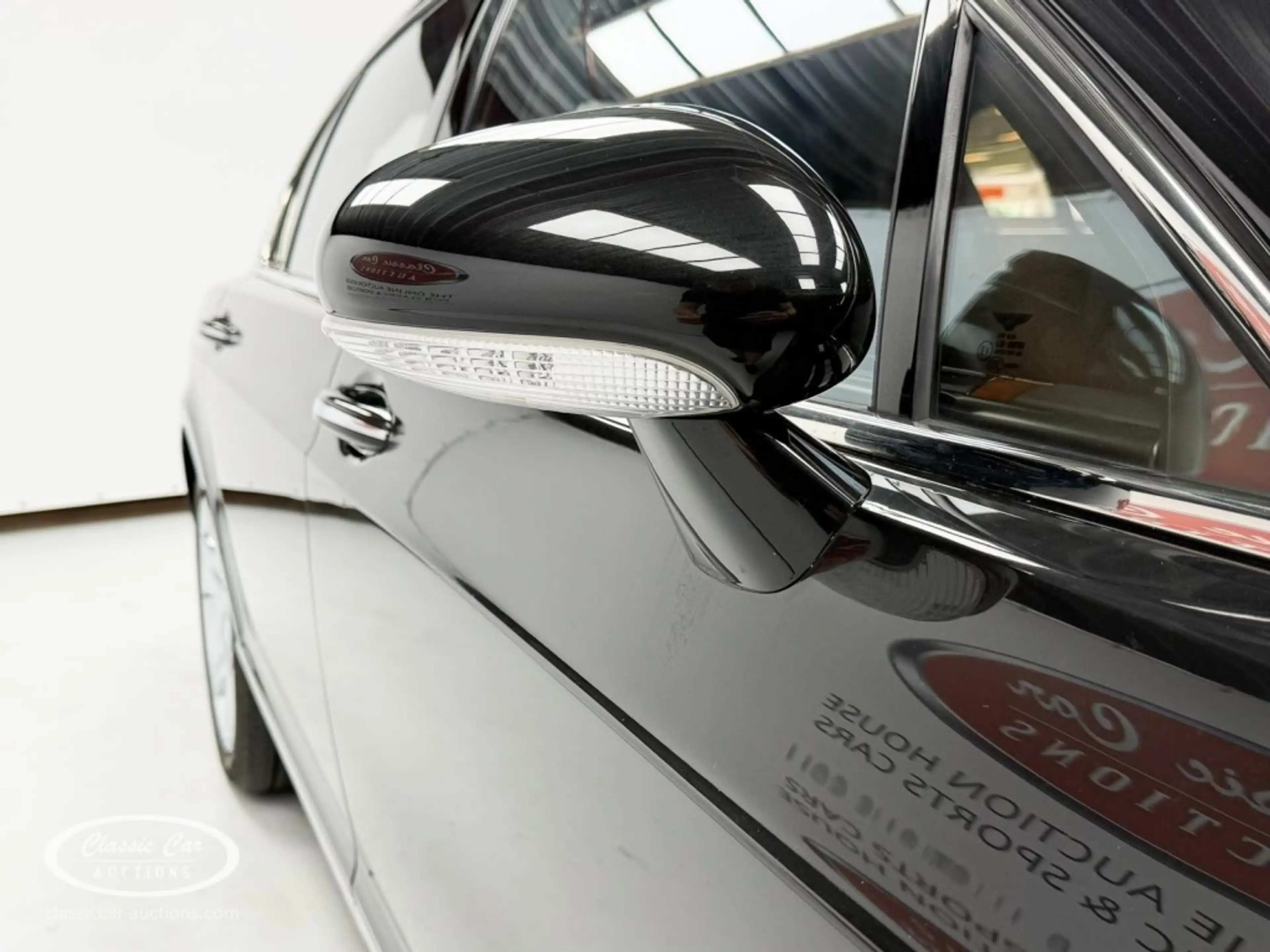 Bentley Flying Spur - ONLINE AUCTION — photo 10