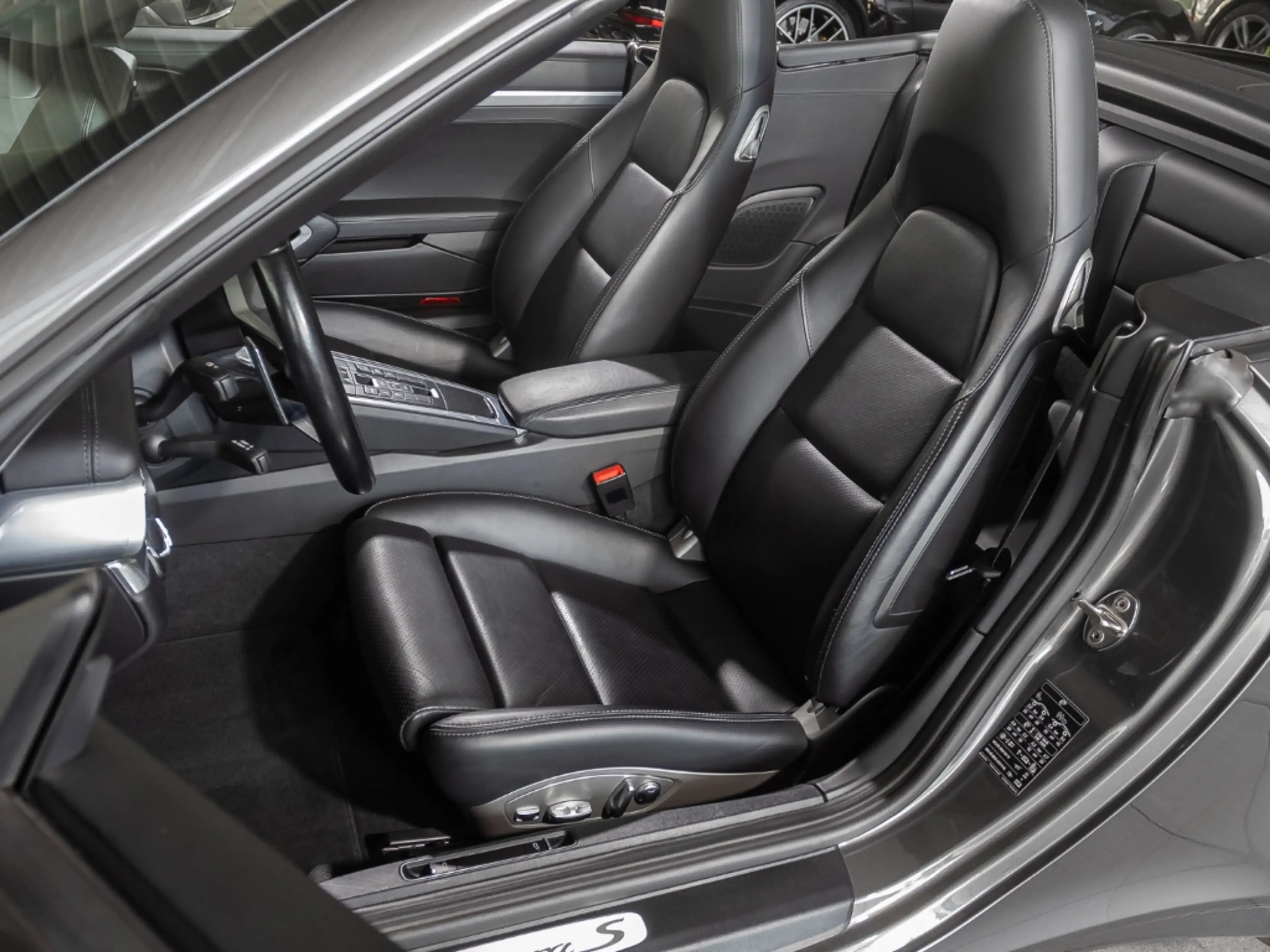 Porsche 991 911 Carrera S Cabrio Sportabgas BOSE 20-Zoll — photo 12