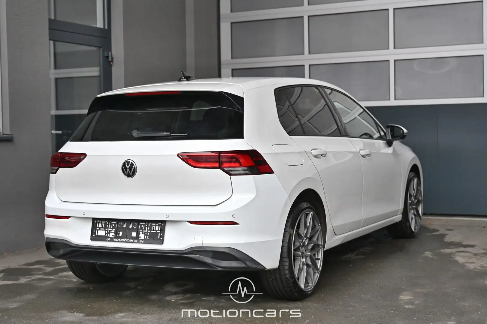 Volkswagen Golf VIII 1.0 TSI Life Pickerl NEU Weiß - 2