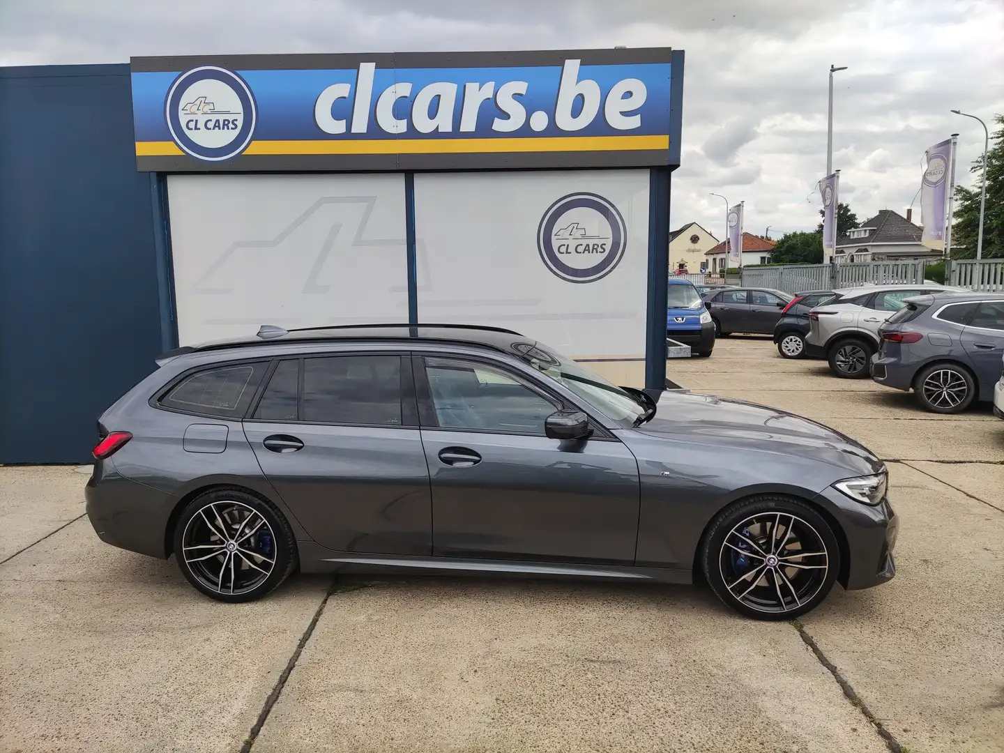 BMW 330 330i Touring Aut. M Sport/NaviProf/Acc/Bt/Trekhaak Szary - 2