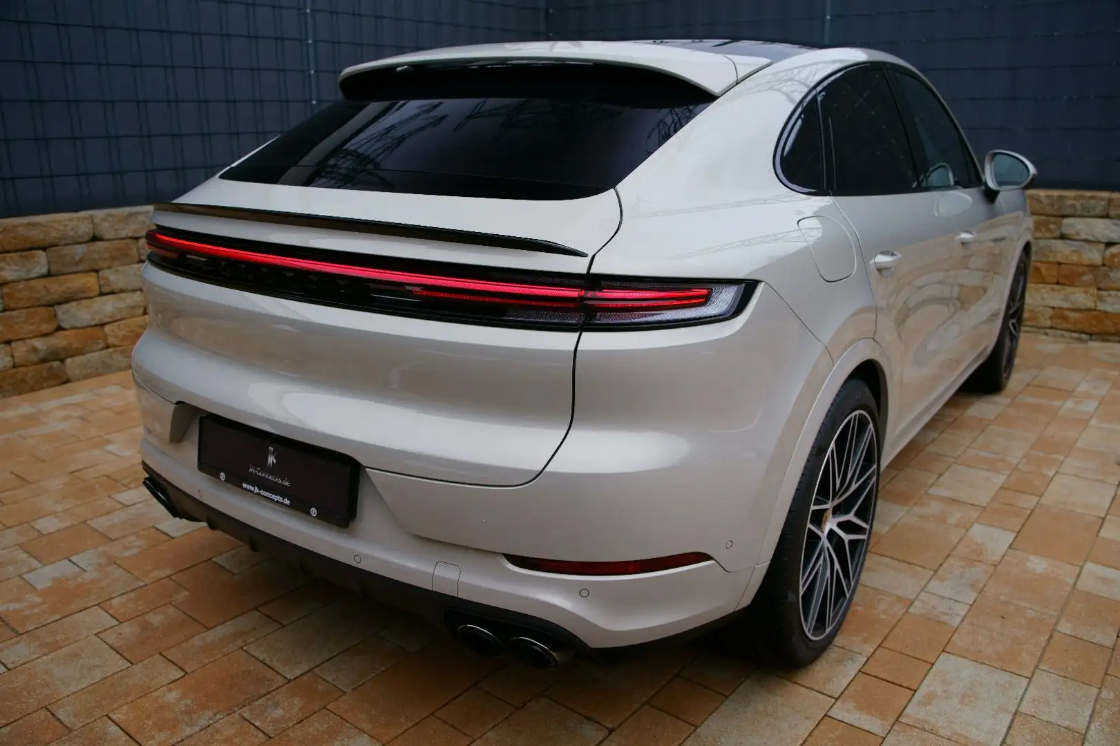 Porsche Cayenne Coupe MJ26 SportDesign P-Display FULL Beige - 1