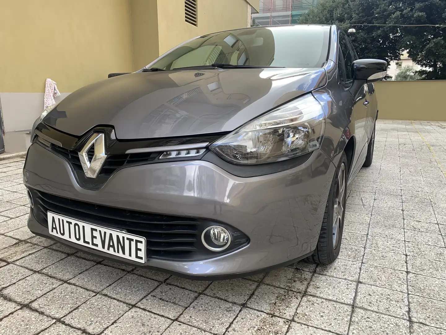 Renault Clio IV 2012 Sporter Sporter 0.9 tce energy Intens s Grigio - 1