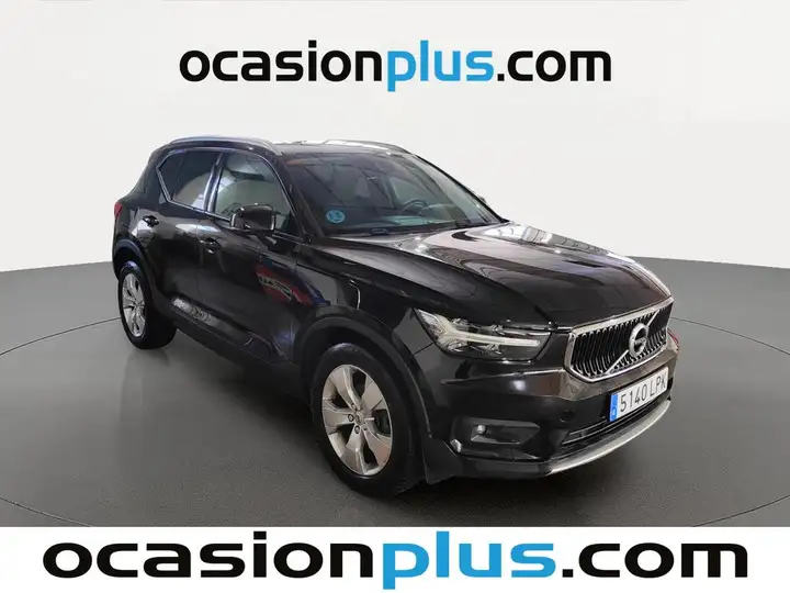 Volvo XC40 2021, foto 2