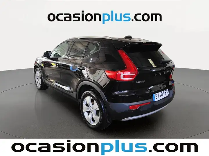 Volvo XC40 2021, foto 3