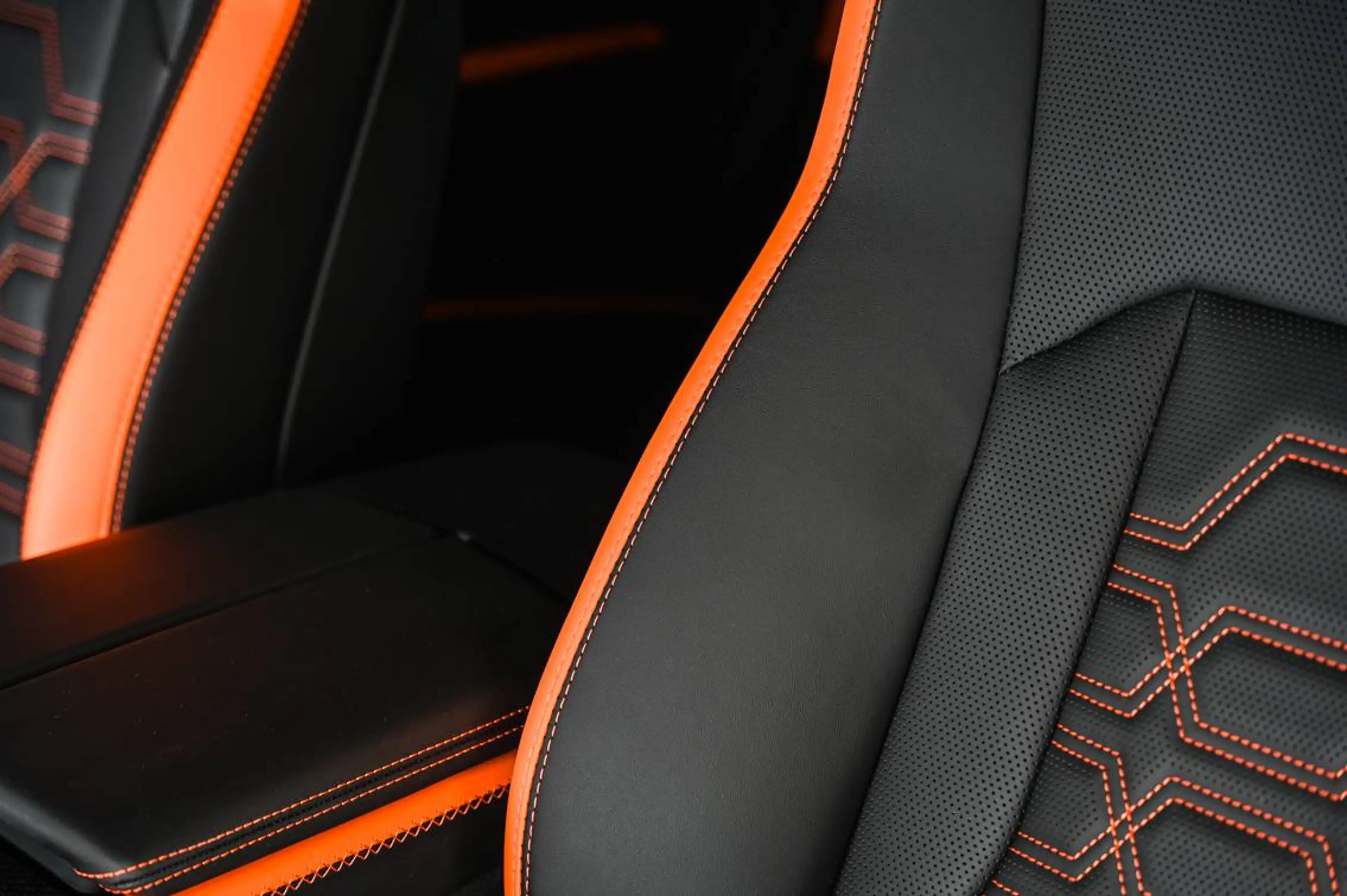 Lamborghini Urus Urus SE PHEV 4.0 BiTurbo V8 — photo 15