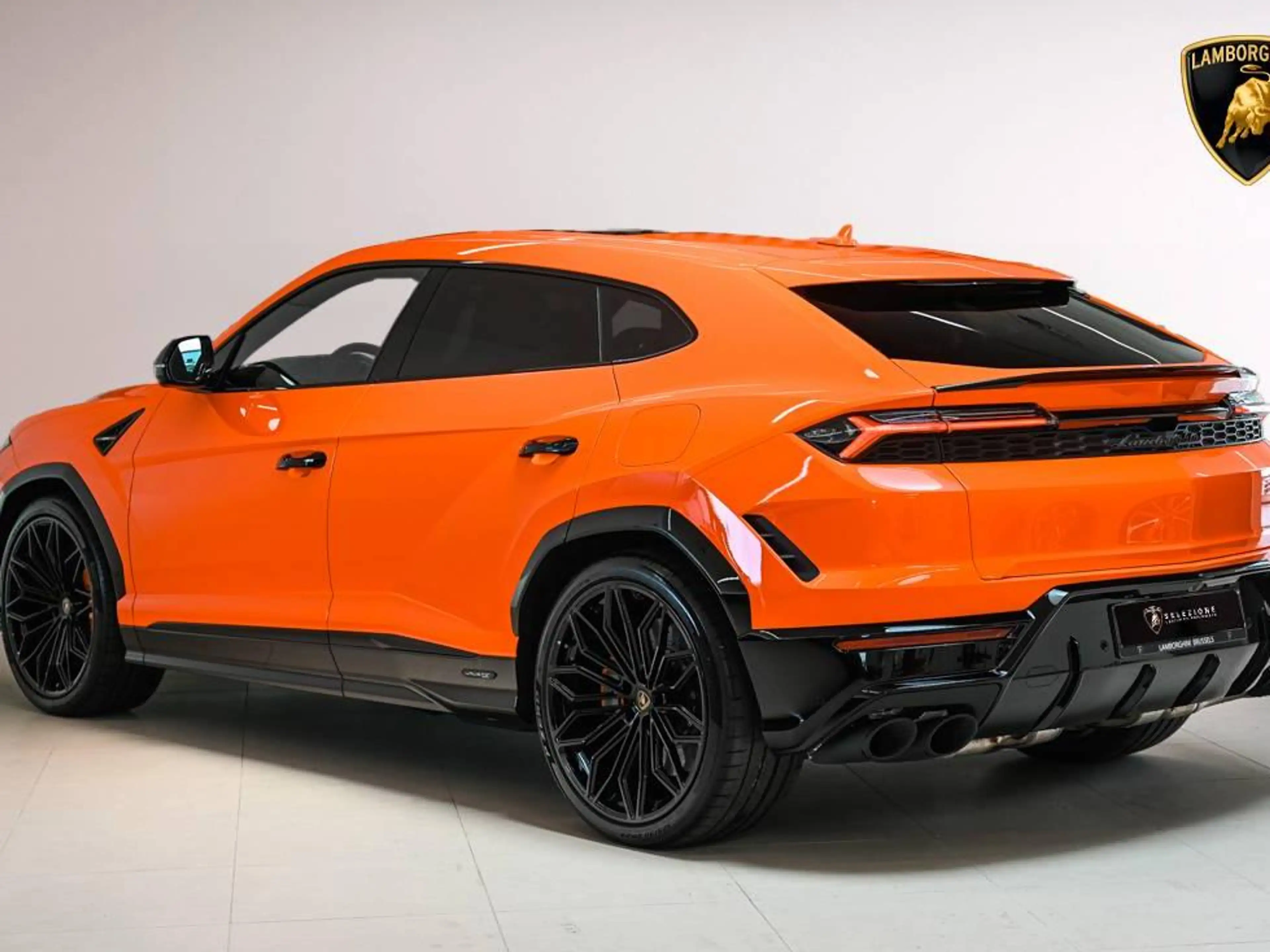 Lamborghini Urus Urus SE PHEV 4.0 BiTurbo V8 — photo 2