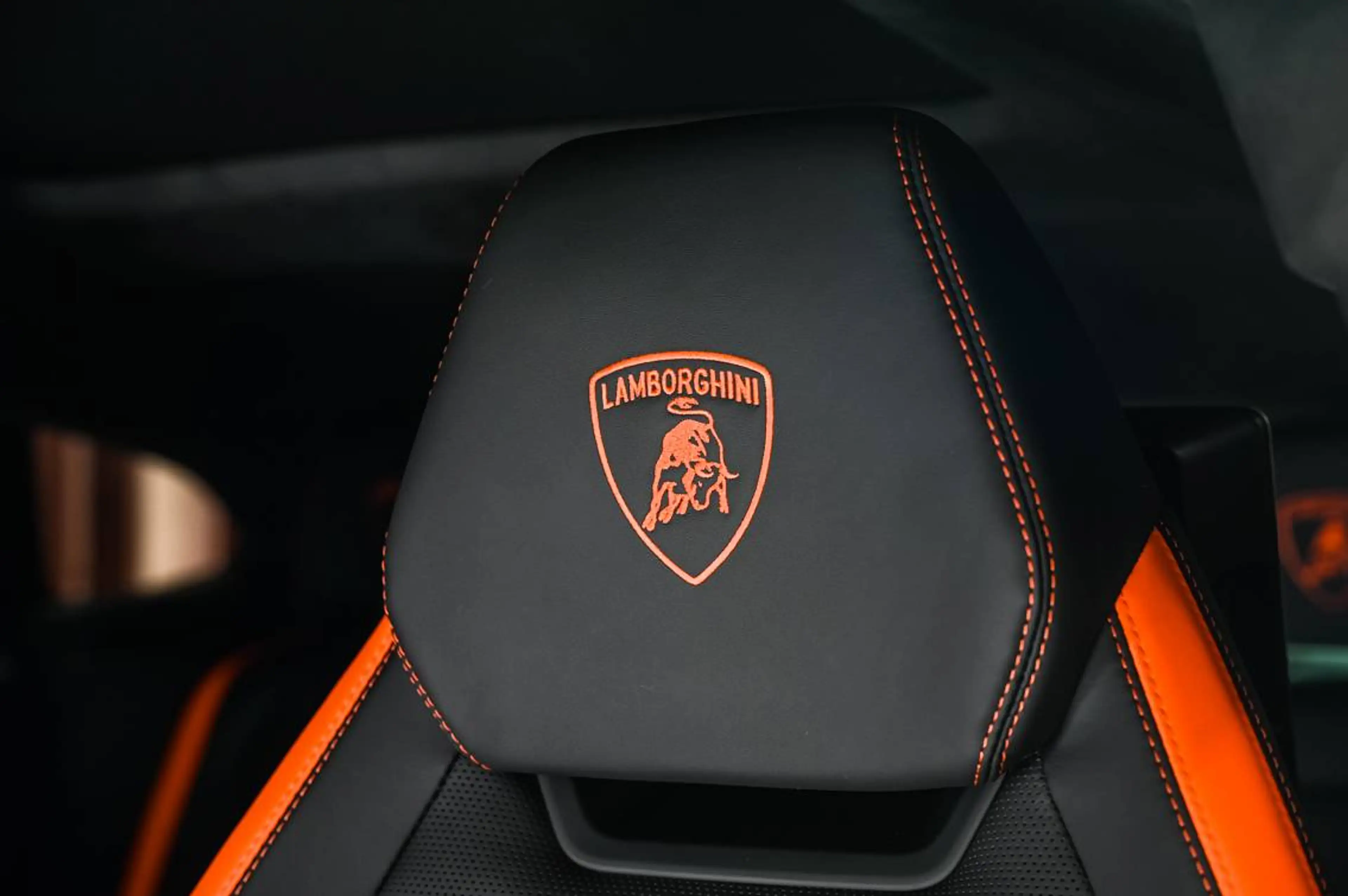 Lamborghini Urus Urus SE PHEV 4.0 BiTurbo V8 — photo 14