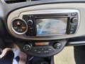 Toyota Yaris 1.4 D-4D 90CV DIESEL NAVI Gris - thumbnail 10