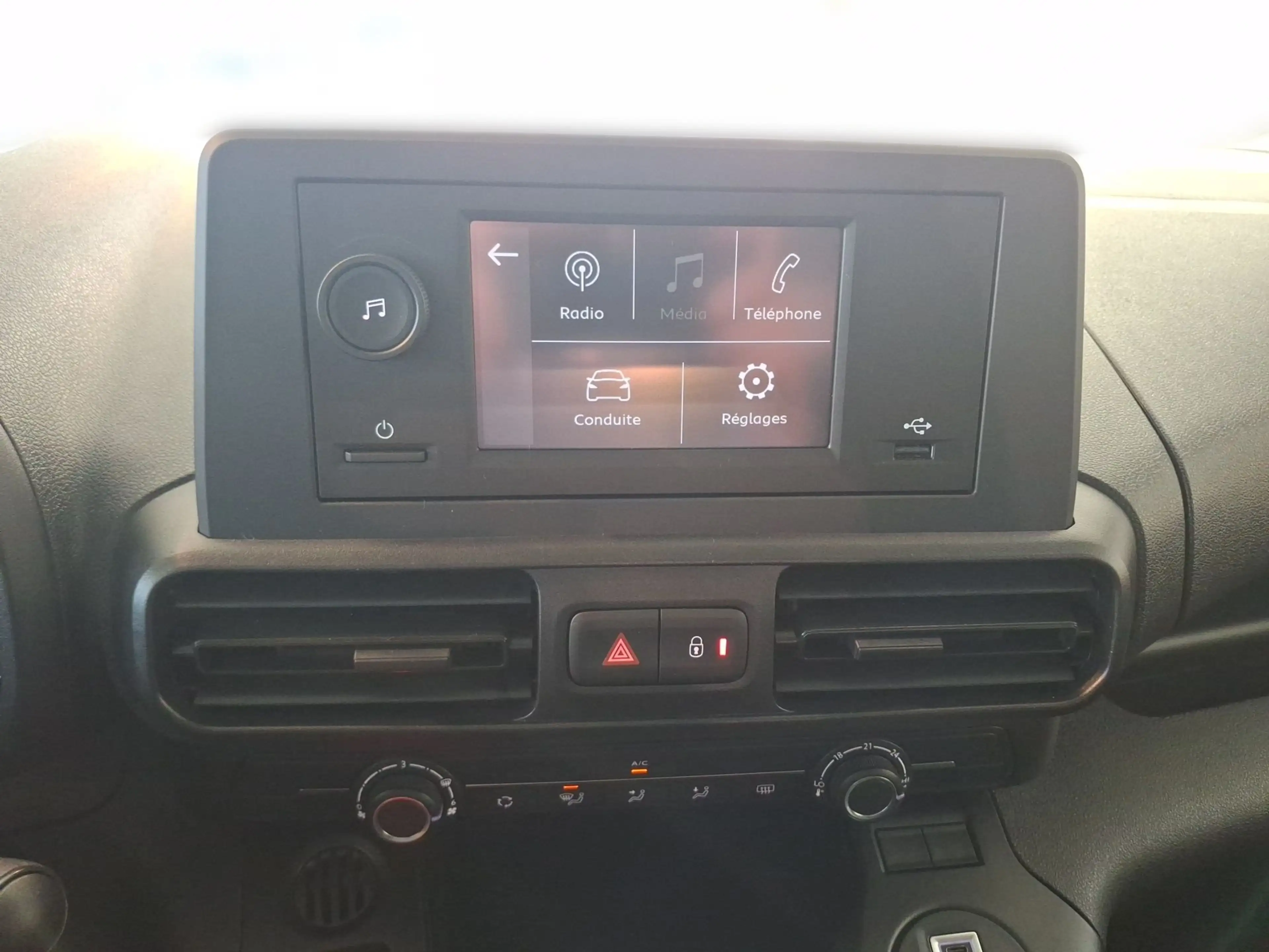 Toyota Proace City Verso L1 1.5 D4D 102 Combi — photo 12
