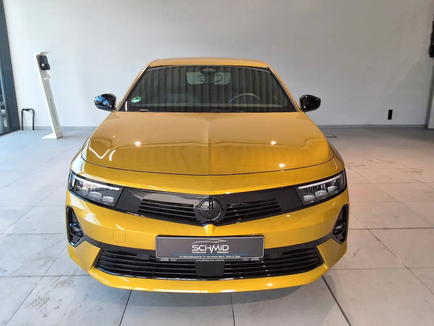Opel Astra GS Amarillo - 2