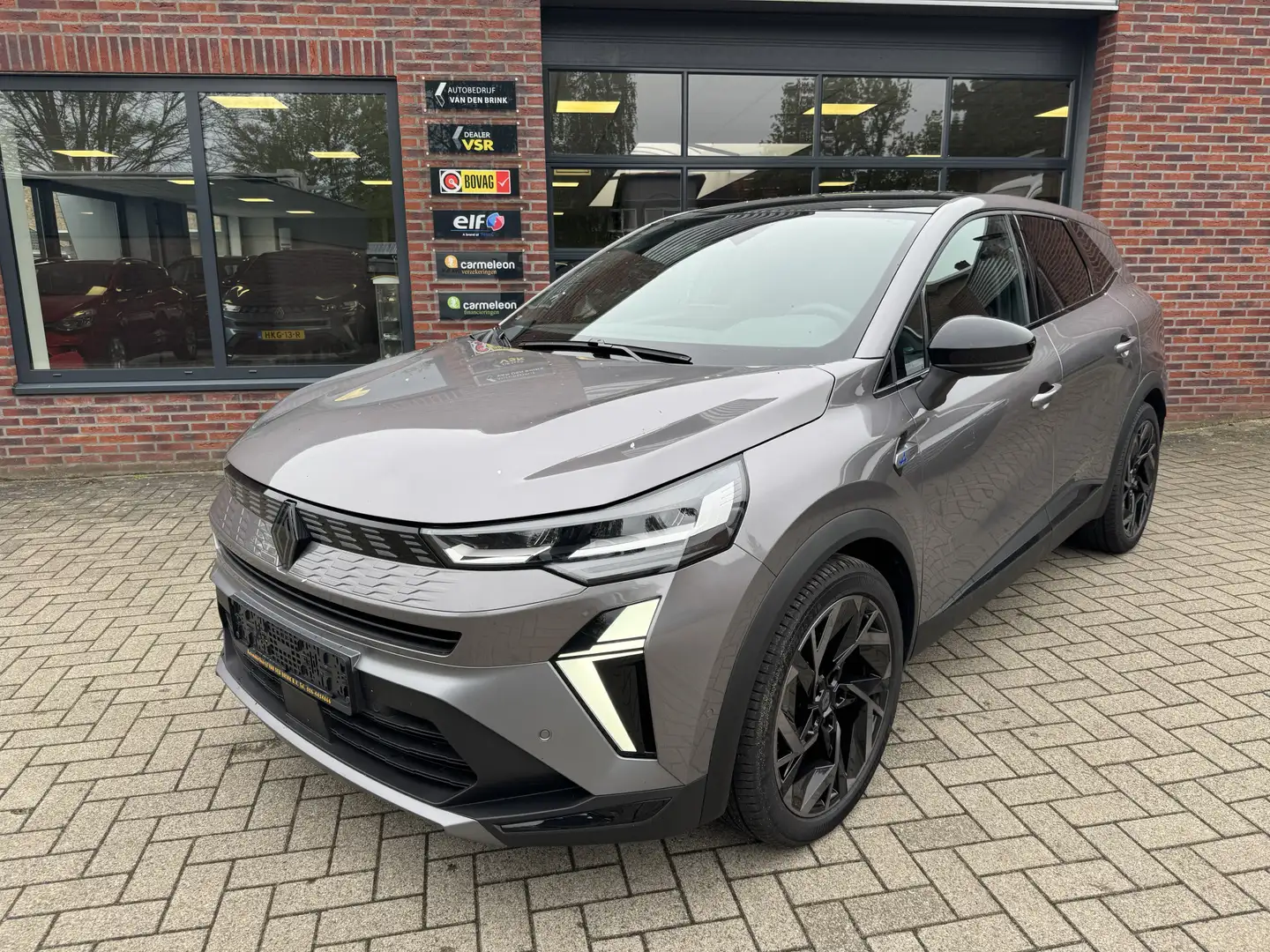 Renault Symbioz 1.6 E-Tech full hybrid 145 esprit Alpine PANODAK/ Gris - 1