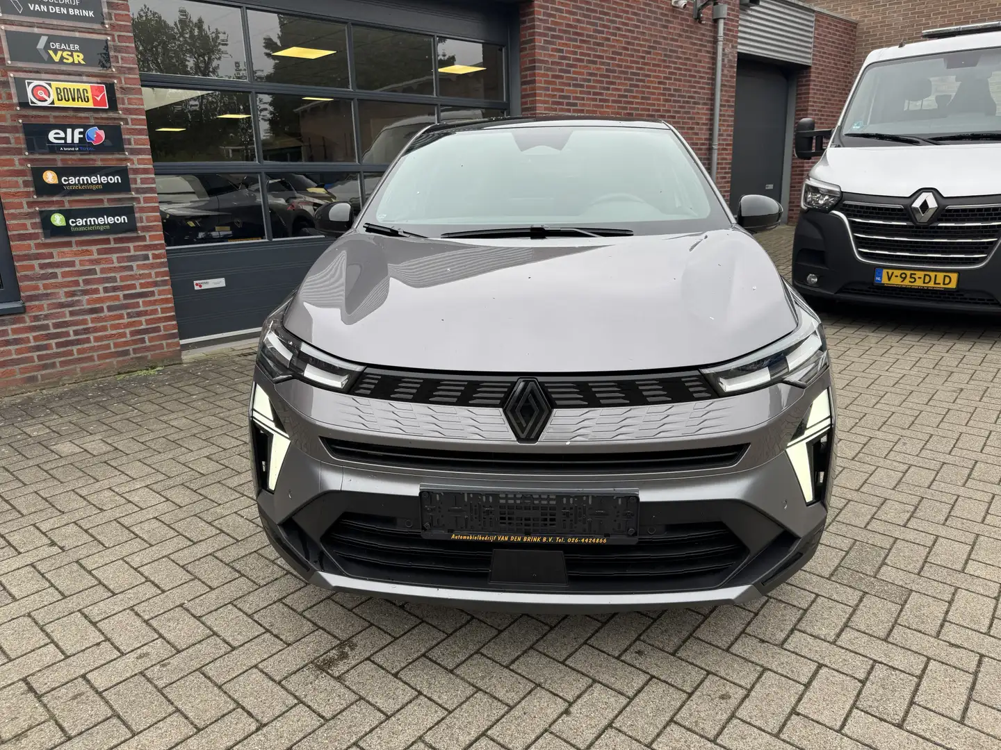 Renault Symbioz 1.6 E-Tech full hybrid 145 esprit Alpine PANODAK/ Gris - 2