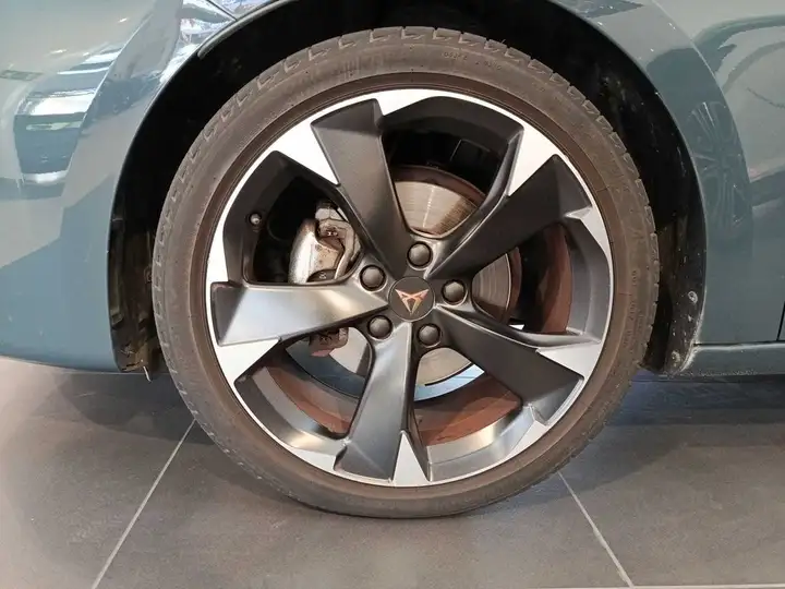 Cupra León 2024, foto 7