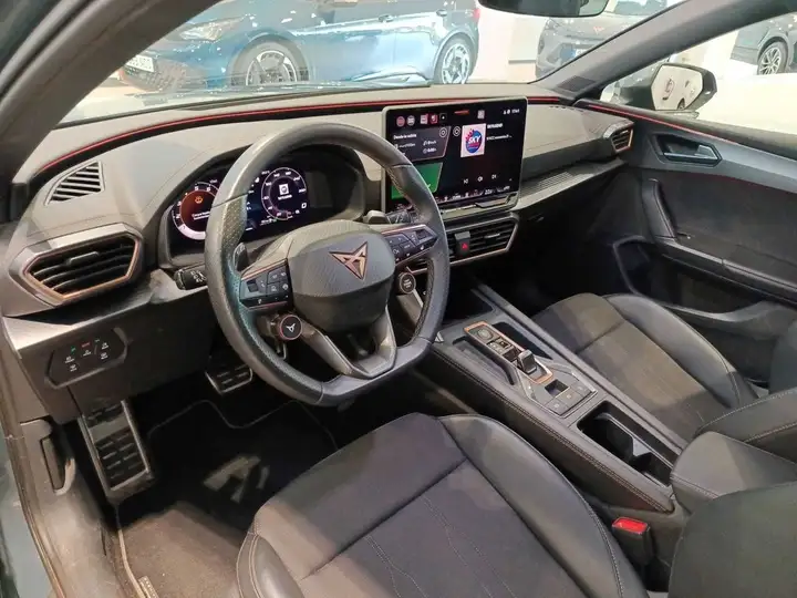 Cupra León 2024, foto 9