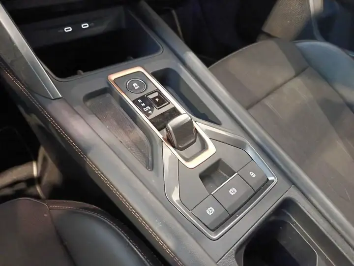 Cupra León 2024, foto 11