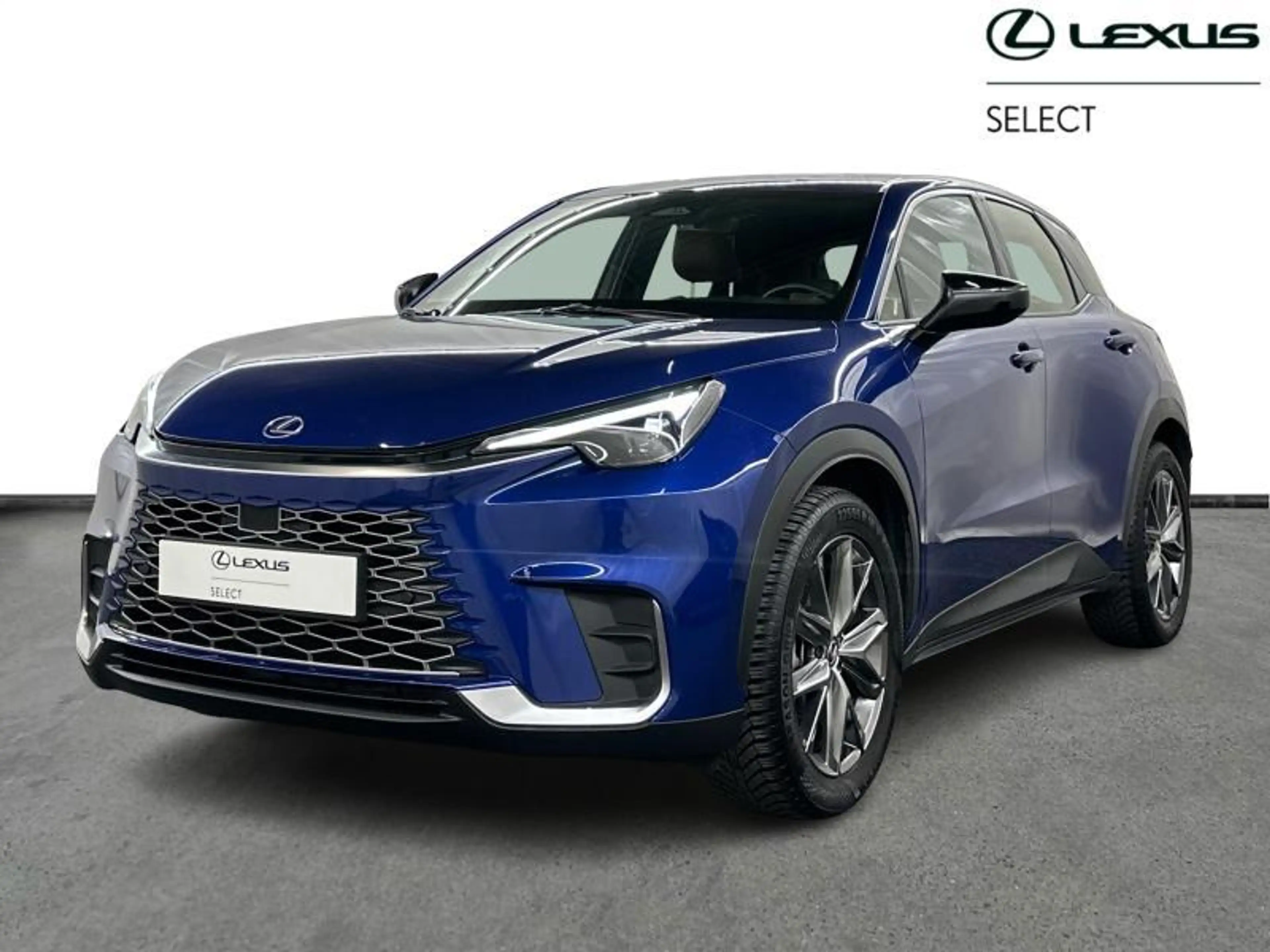 Lexus LBX 136hp HEV Relax | all seasons | carplay