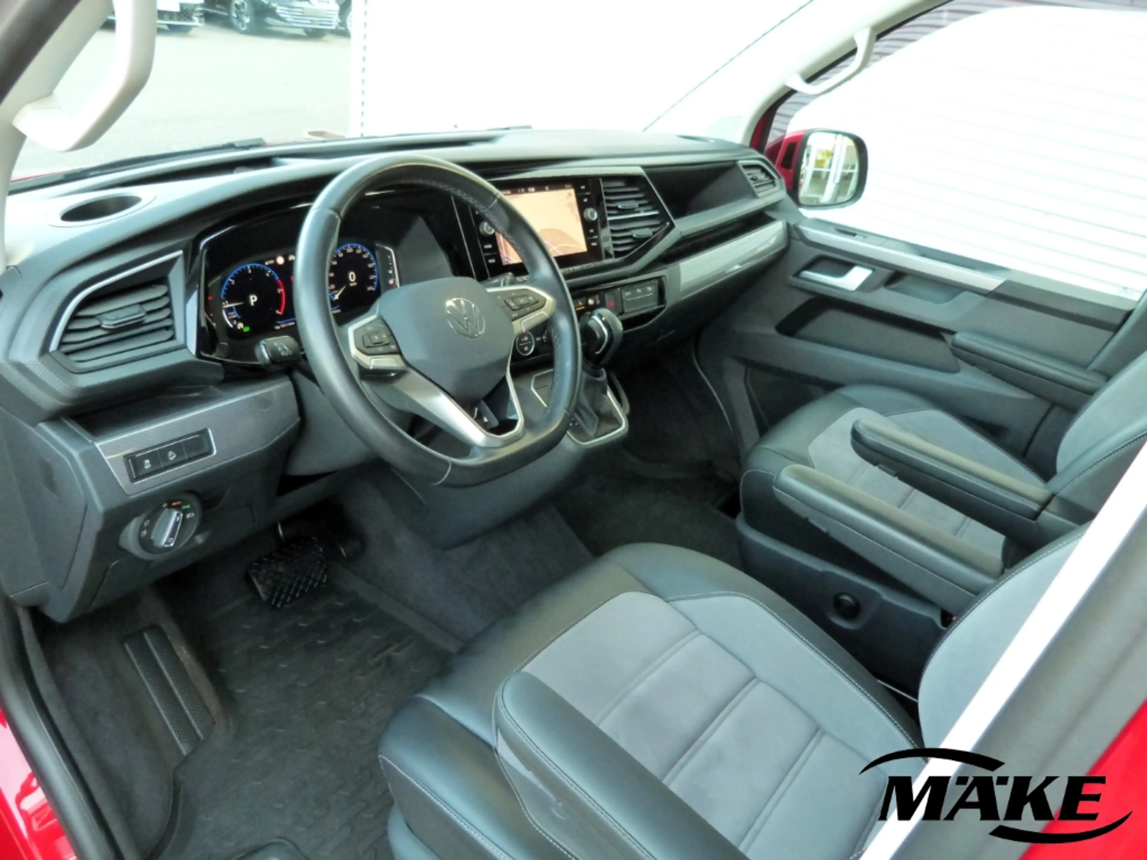 Volkswagen T6.1 Multivan 2.0 TDI DSG,4 Motion,Generation Six,AHK,ACC,Standh — photo 5
