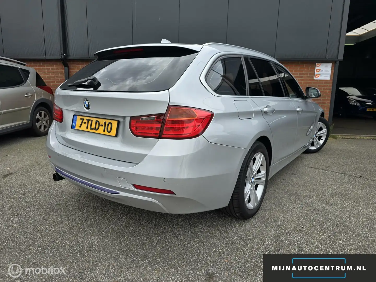 BMW 316 3-serie Touring 316i High Executive / CLIMA / NAVI Grigio - 2