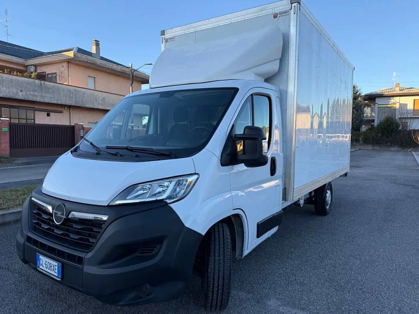 Peugeot Boxer 335 2.2 BlueHDi 140 S&S PL SPONDA Blanc - 1