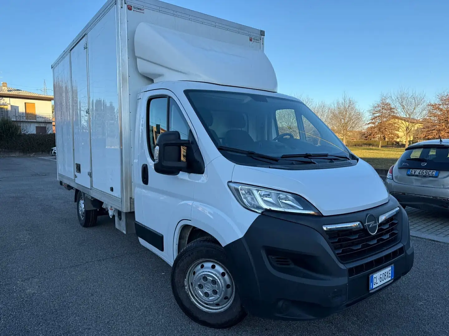 Peugeot Boxer 335 2.2 BlueHDi 140 S&S PL SPONDA Blanc - 2