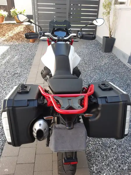 Moto Guzzi V 85 TT - foto 2