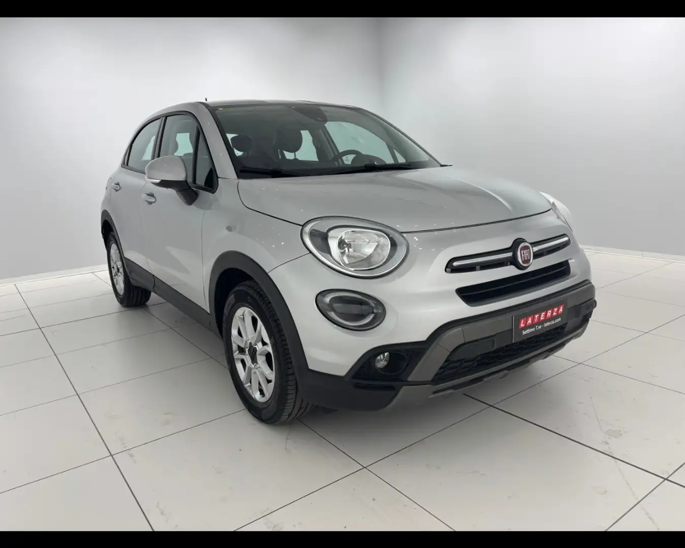 Fiat 500X X 1.0 T3 City Cross Grijs - 1