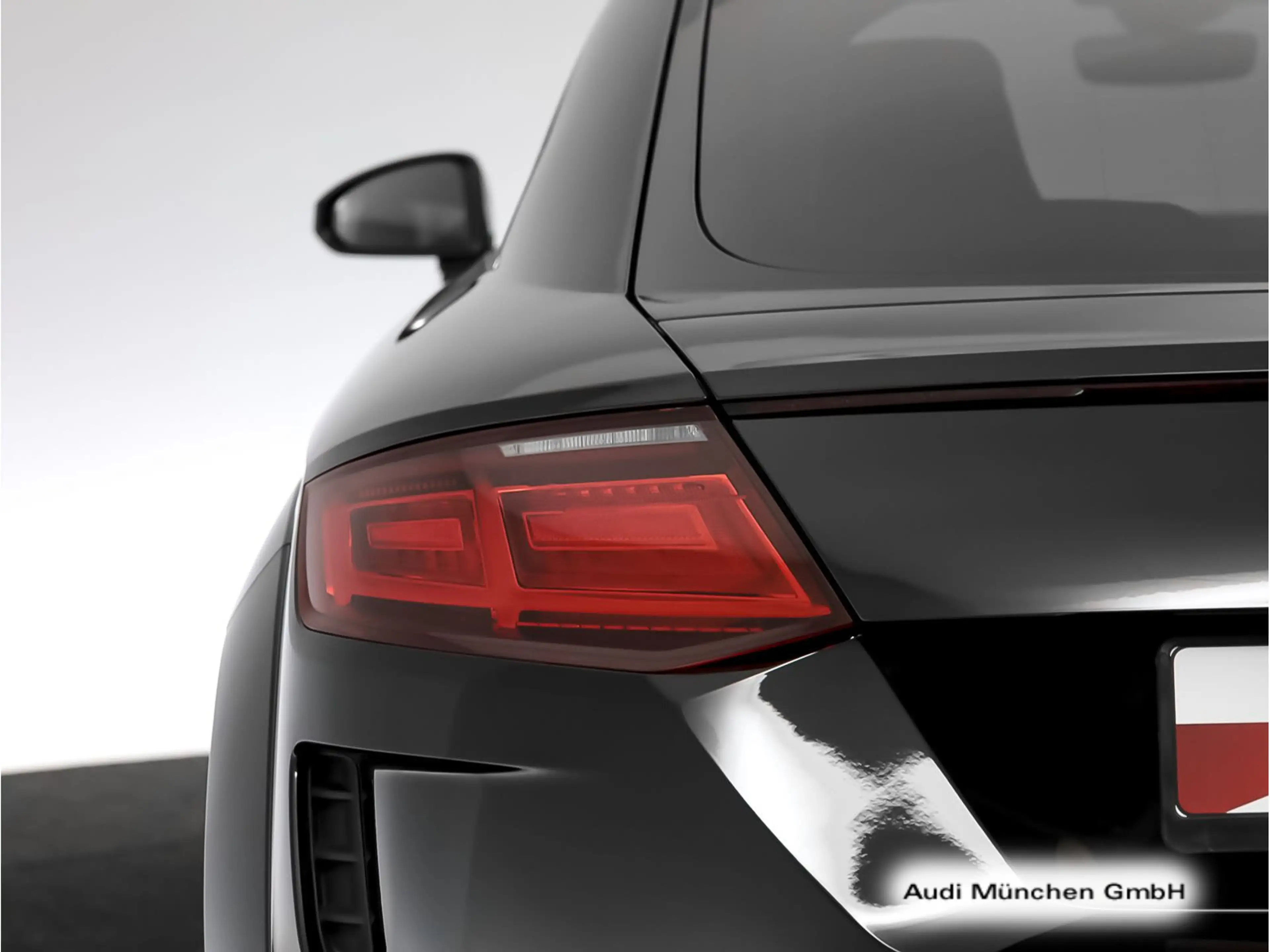 Audi TT 45 TFSI qu. S tronic 2x S line Matrix/N — photo 10