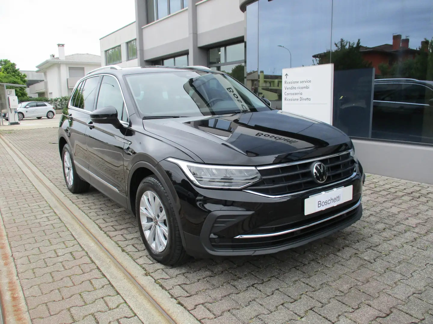 Volkswagen Tiguan 2.0 tdi Life 150cv dsg Noir - 2