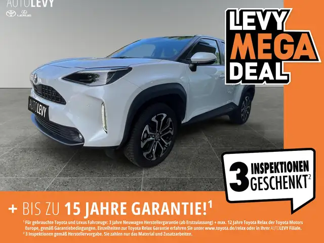 2023 Toyota Yaris Cross in White for sale