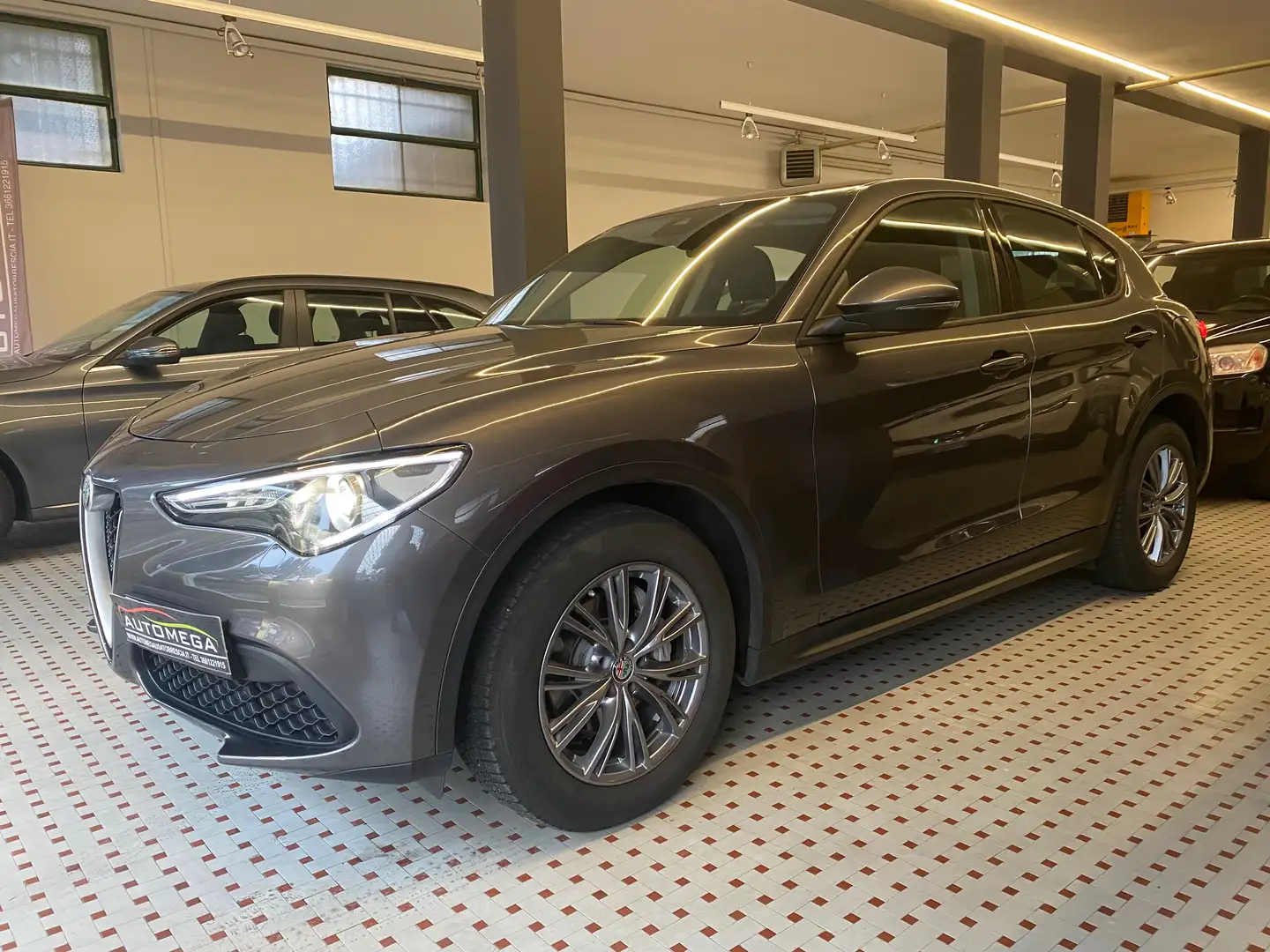 Alfa Romeo Stelvio 2.2 t Super 160cv Aziendale Fiat Gris - 1