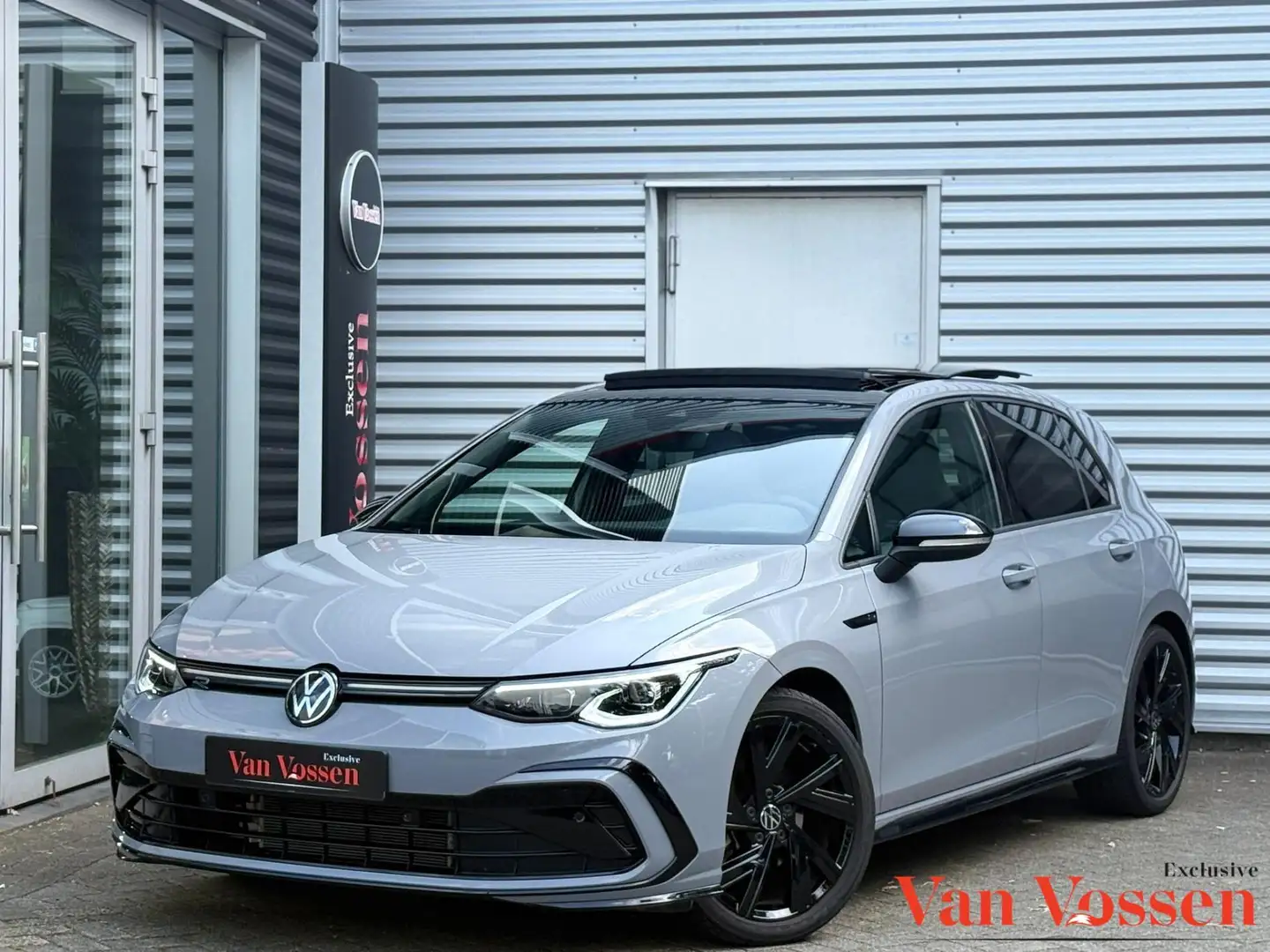 Volkswagen Golf 1.5 eTSI 3X R-Line|Pano|IQ Light|Sfeer|Camera|Carp Grigio - 1