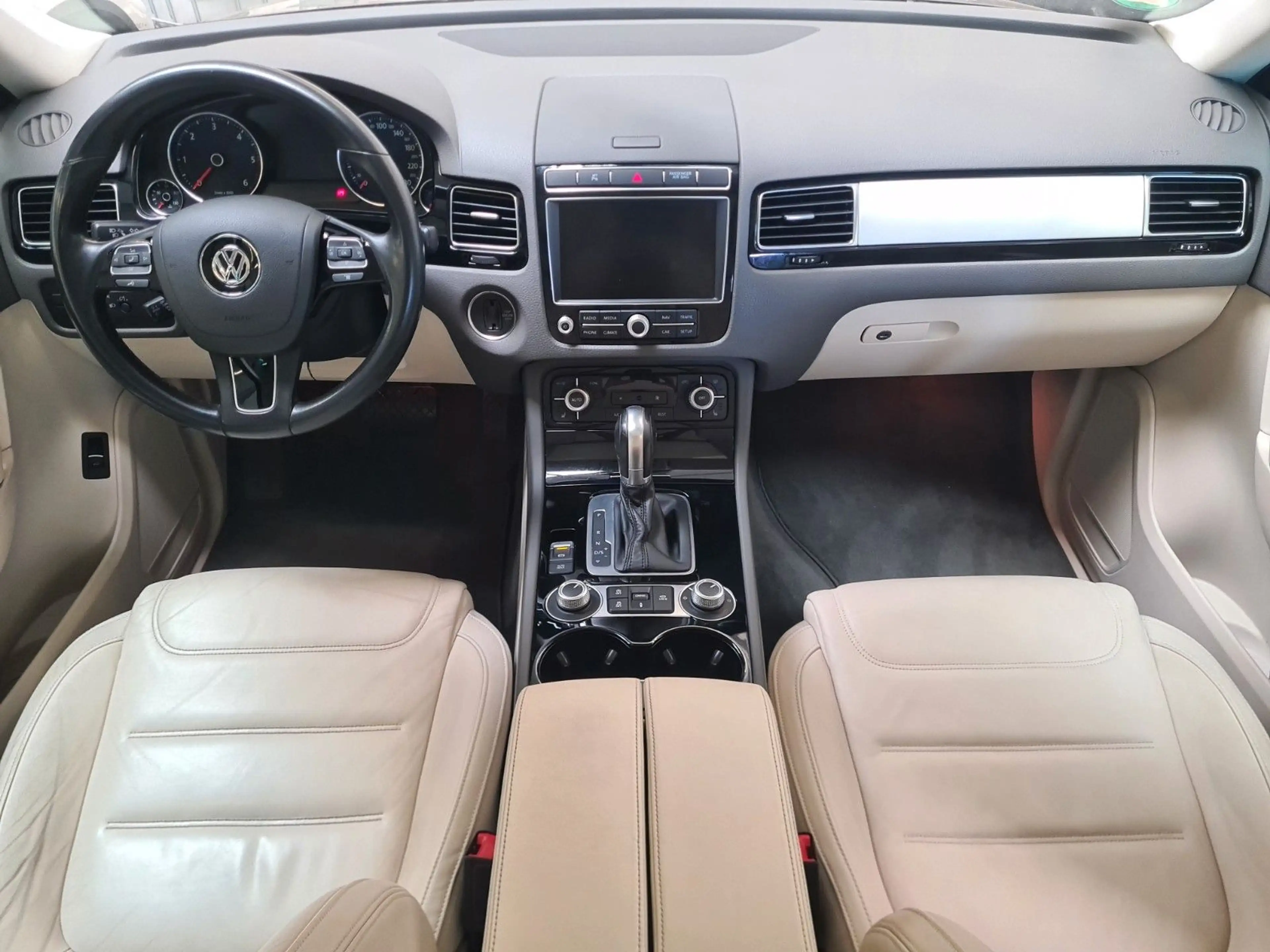 Volkswagen Touareg V6 R-Line TerrainTech 4Motion*Garantie* — photo 11