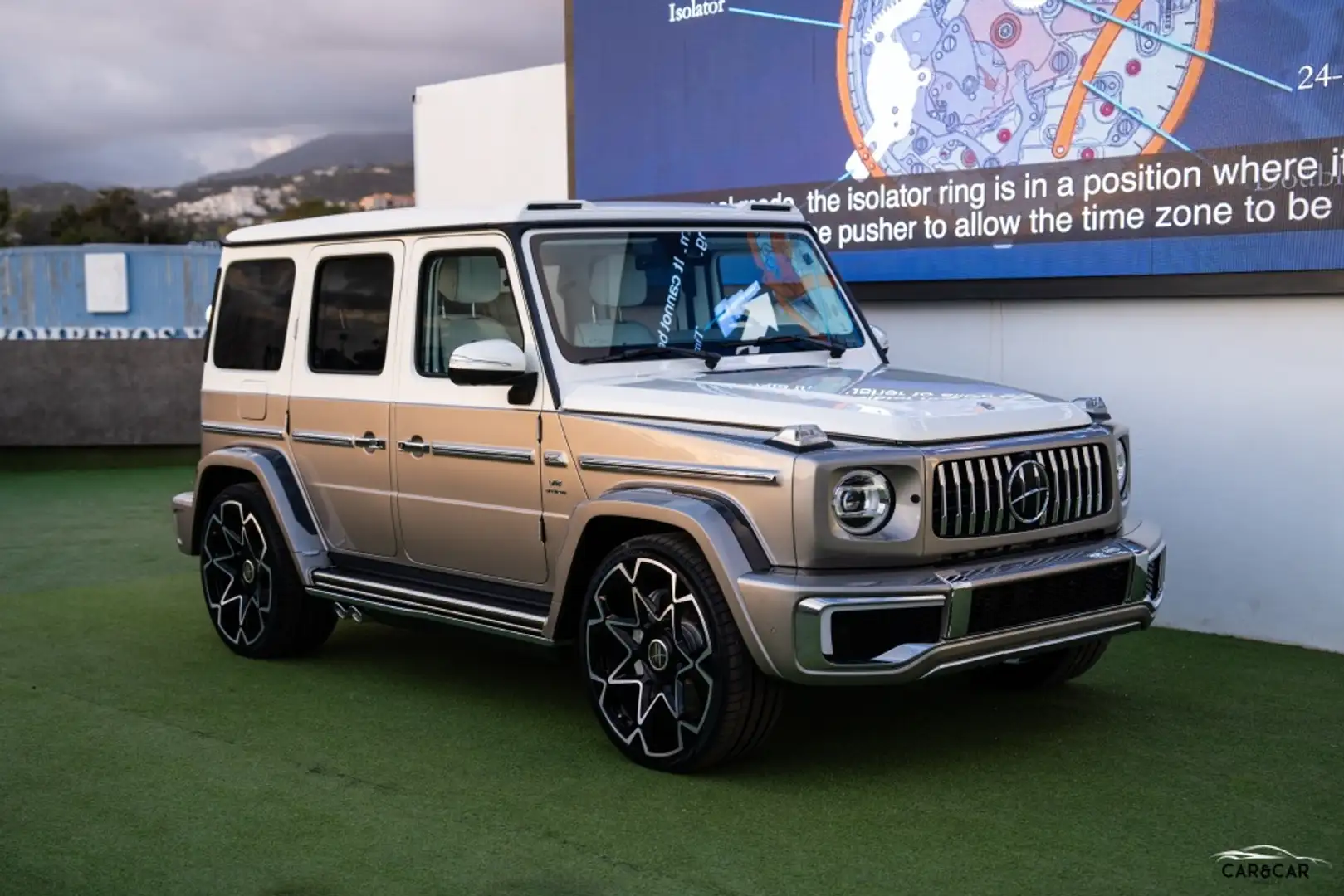 Mercedes-Benz MERCEDES-BENZ Clase G Todoterreno  Automático de Gris - 1