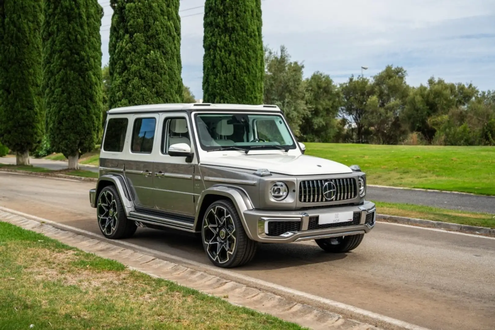 Mercedes-Benz MERCEDES-BENZ Clase G Todoterreno  Automático de Grijs - 2
