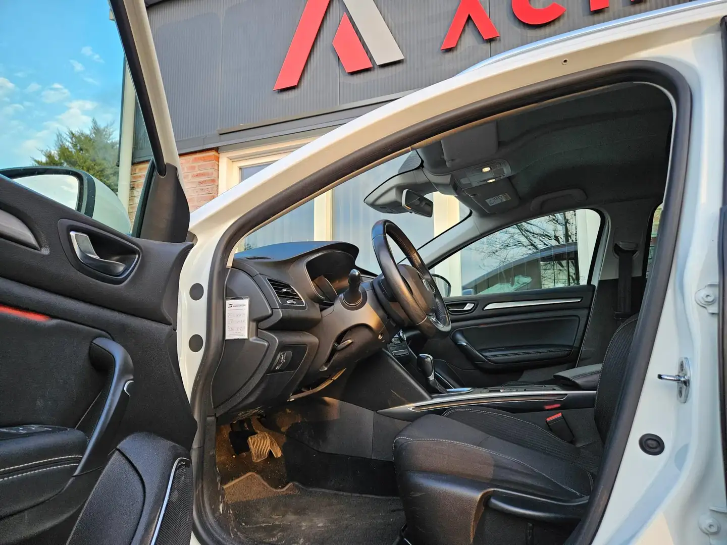 Renault Megane Estate 1.3 TCe Bose Automaat! Trekhaak! Nette Auto Weiß - 2