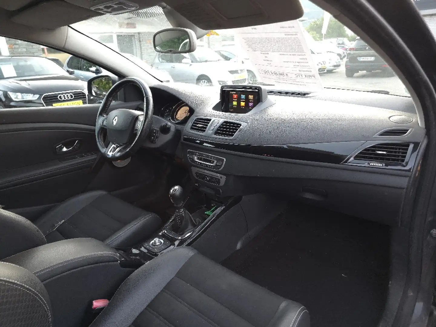 Renault Megane III Coupé dCi 130 Bose - 2