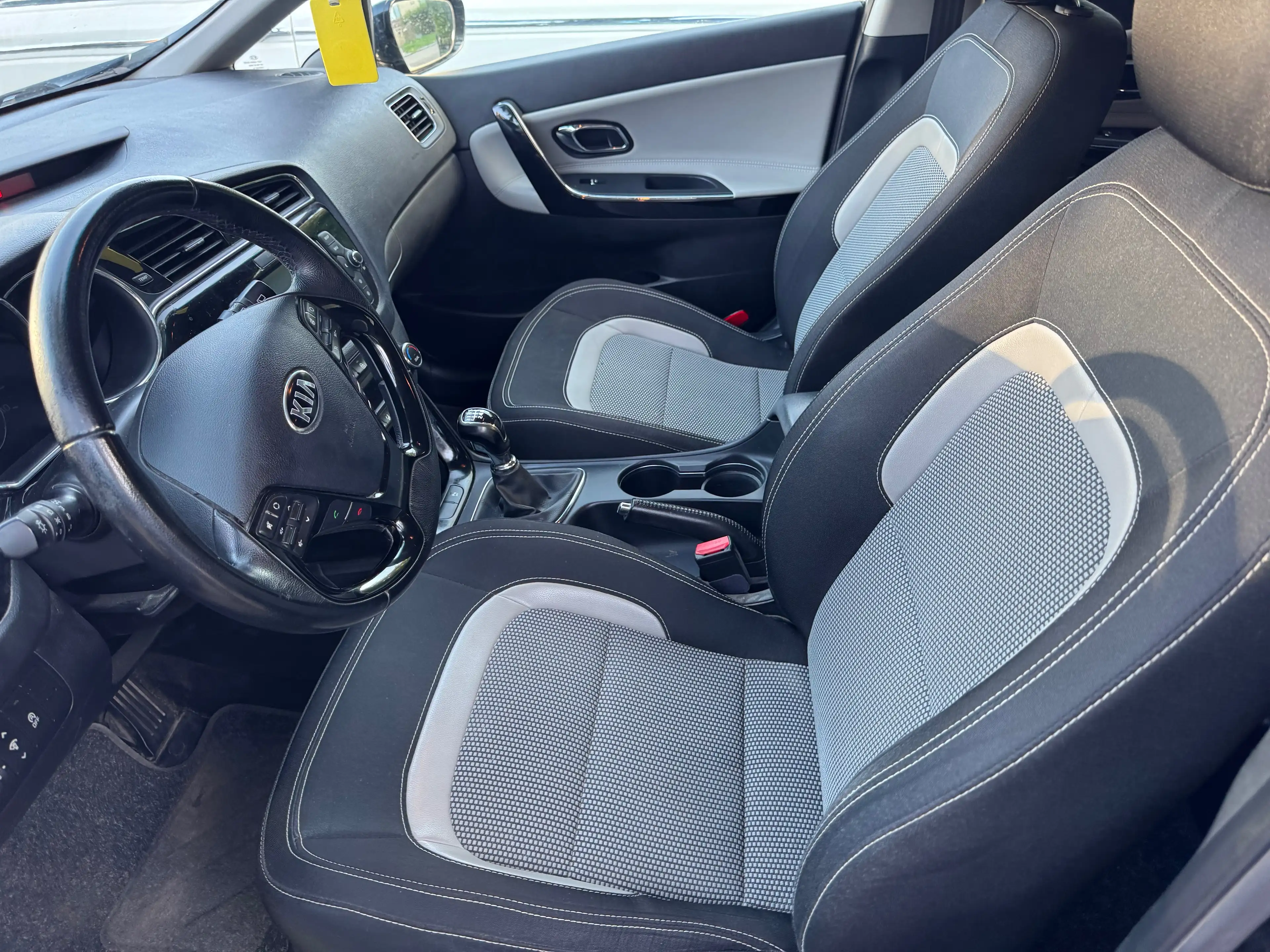 Kia Ceed / cee'd Cee'd 1.6 CRDi Navi Edition ISG — photo 7