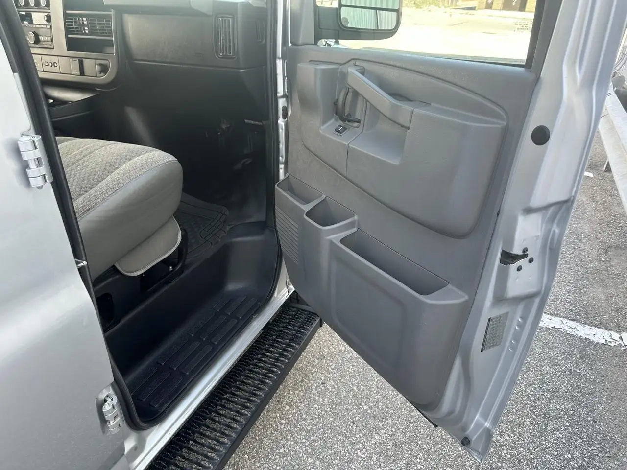 GMC Savana fotografie GMC Savana