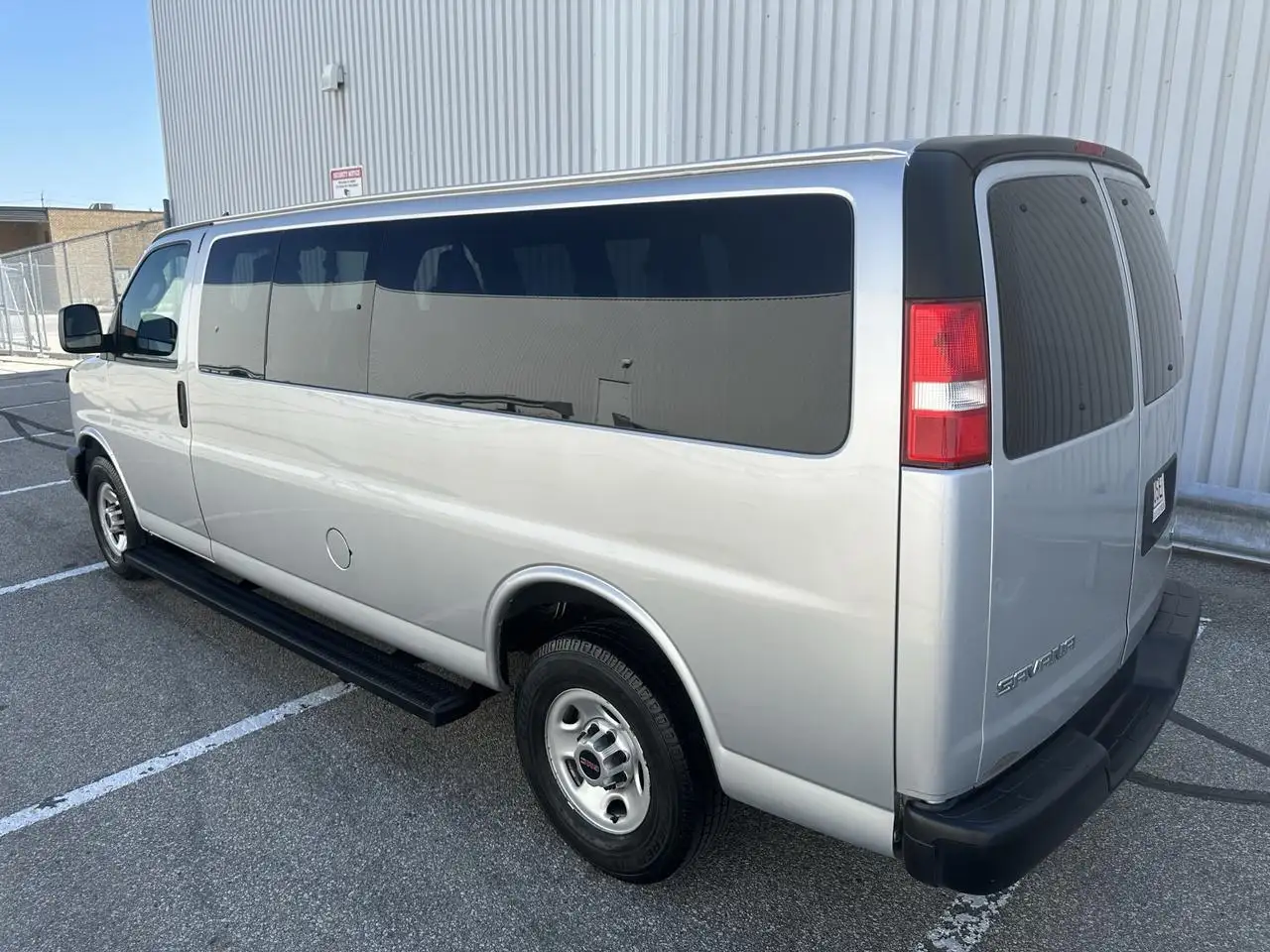 GMC Savana fotografie GMC Savana