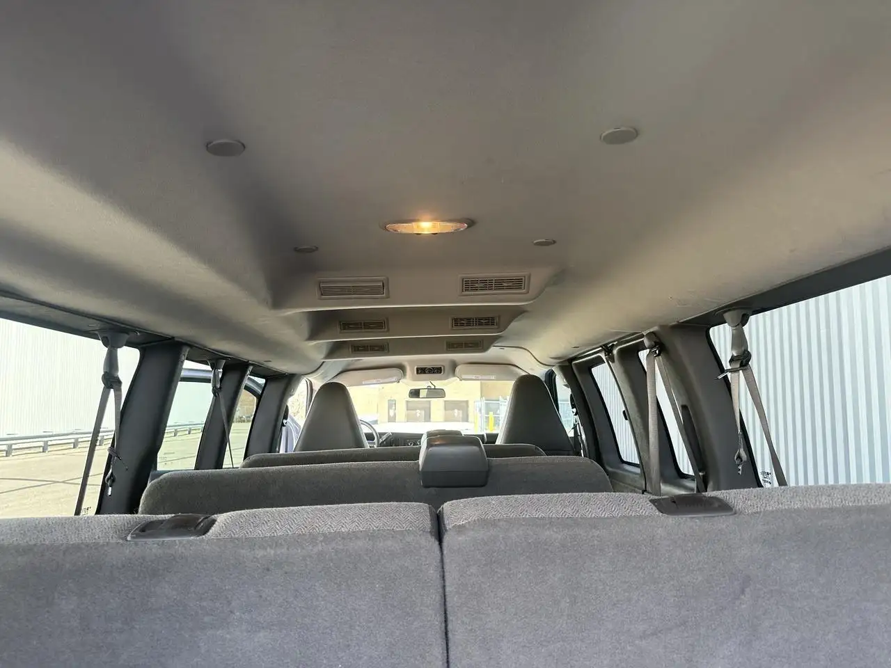 GMC Savana fotografie GMC Savana