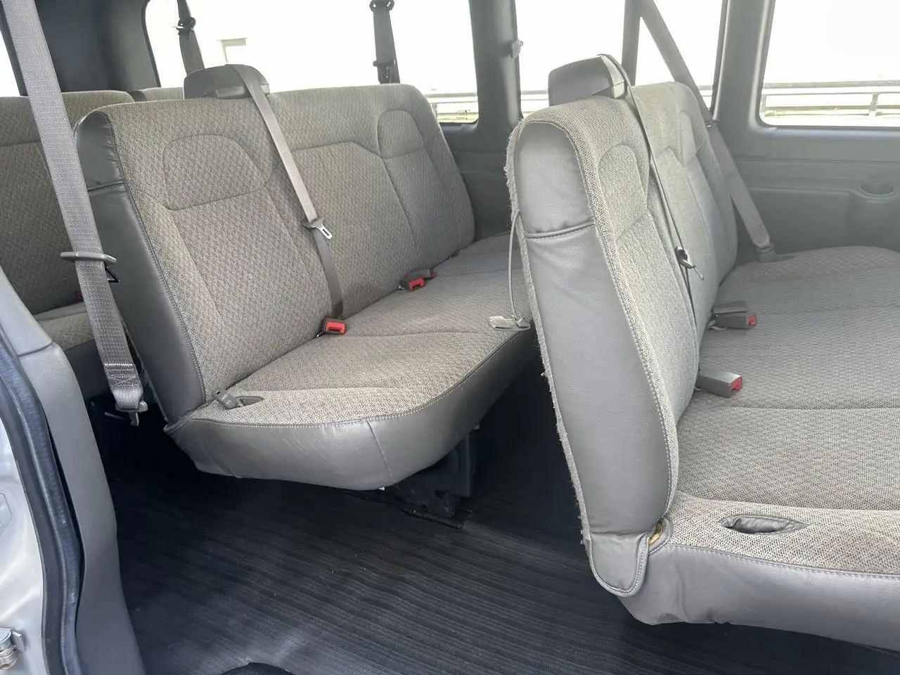 GMC Savana fotografie GMC Savana
