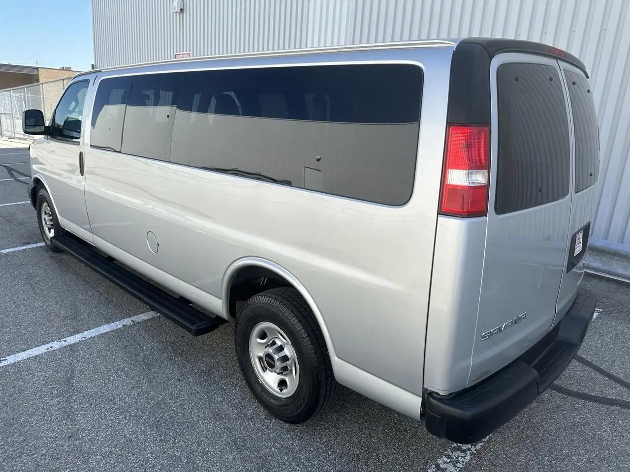 GMC Savana fotografie GMC Savana