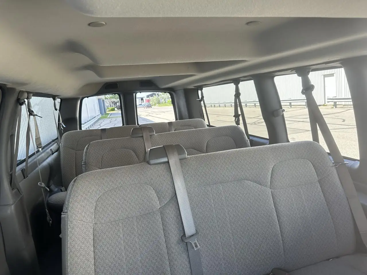 GMC Savana fotografie GMC Savana
